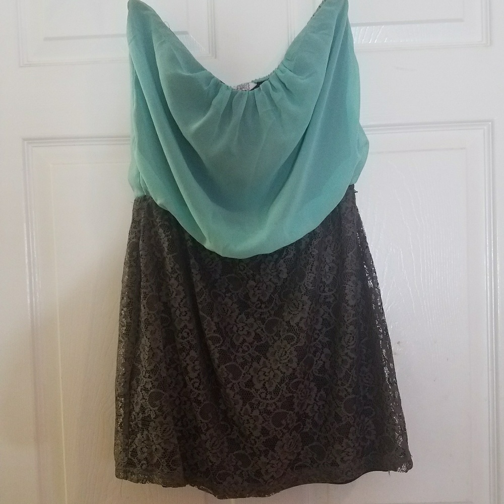 Strapless dress